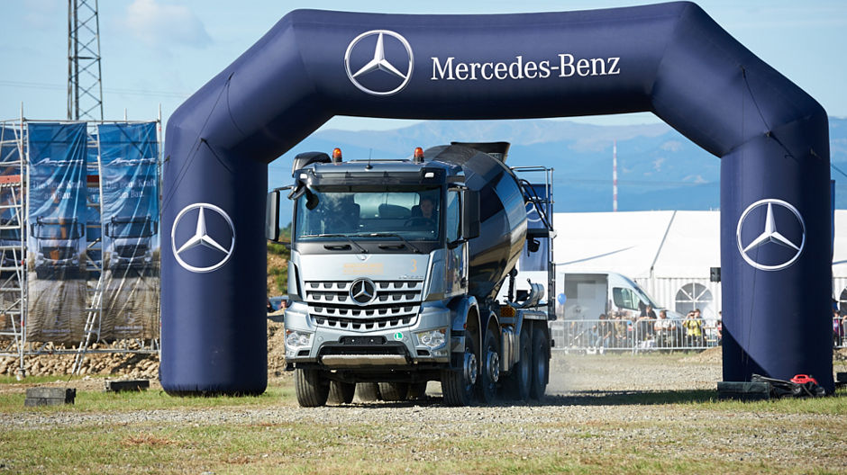 Mercedes-Benz präsentiert die Turbo-Retarder-Kupplung (TRK) und 
den zuschaltbaren Antrieb Hydraulic Auxiliary Drive (HAD).
