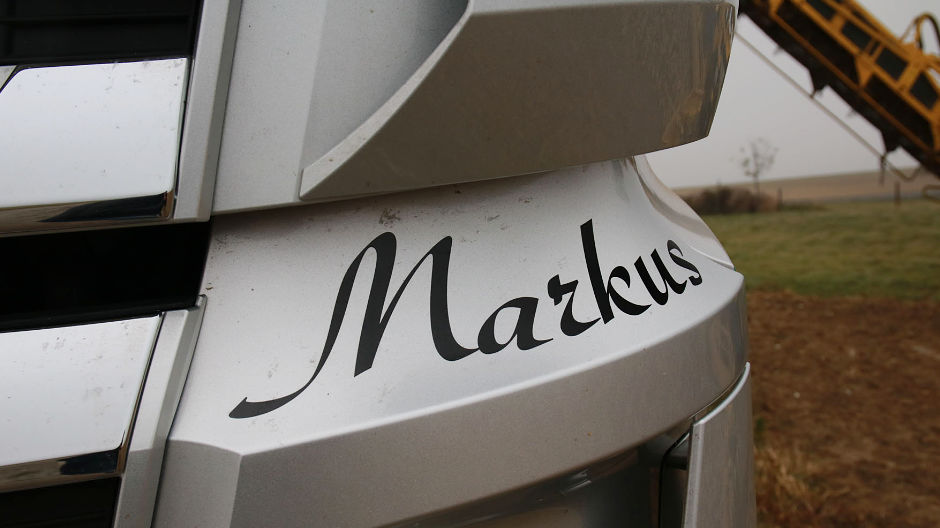 A Markus piacciono in particolare il colore e le alette cromate sulla mascherina del radiatore.