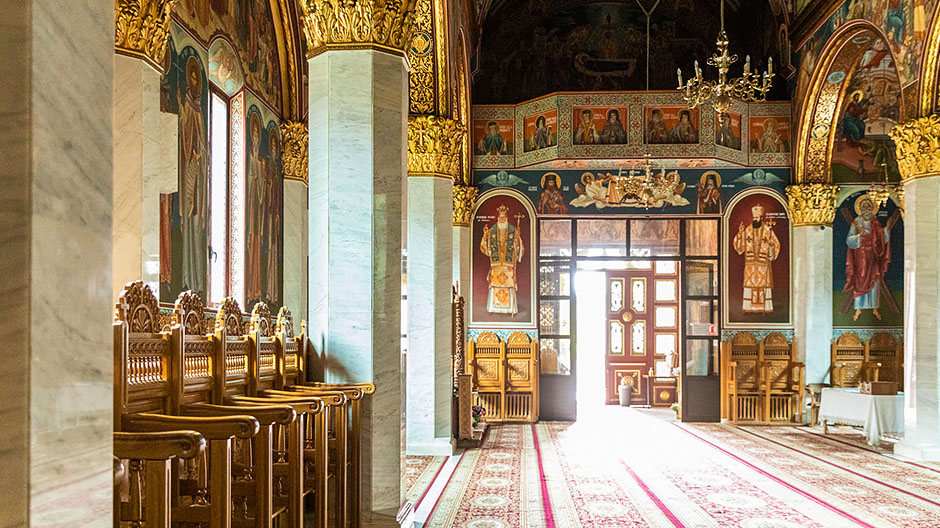 … al monastero fortezza di Neamț: la Romania offre un'infinità di attrazioni turistiche.