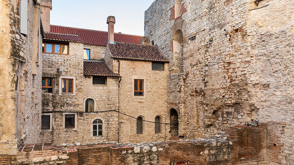 Hırvatistan'da keşifler: Dubrovnik ve Split'in tarihi kısımlarını soğuk Aralık ayında bile gezmeye değer.
