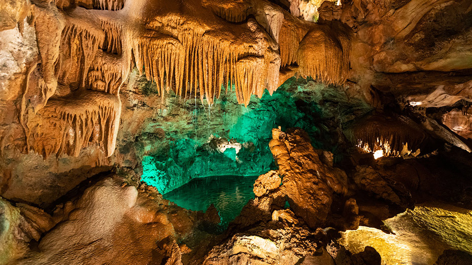 Powstałe w sposób naturalny w jaskiniach czy też stworzone przez człowieka w mieście Tomar: Portugalia ma do zaoferowania wspaniałe rzeczy!