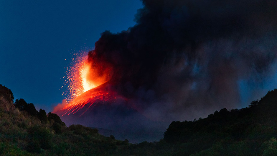 … giusto in tempo per assistere all’eruzione dell’Etna.