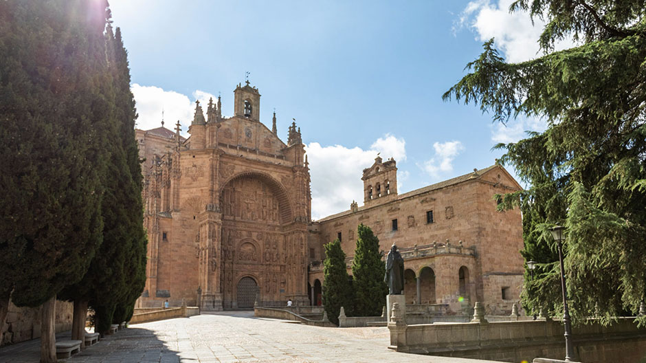 Fascinerande arkitektur i den ”gyllene staden” Salamanca. 