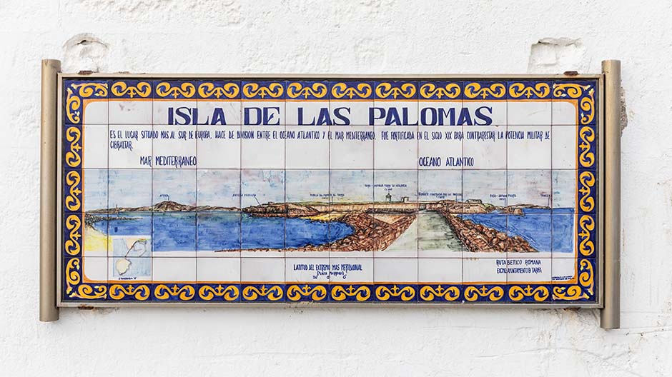 Spanien sydligaste punkt: Intryck från Isla de Las Palomas – och från den på alla sätt färggranna storstaden Sevilla. 