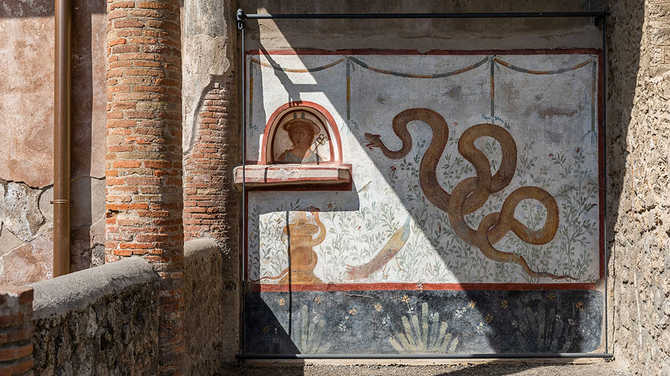 Fahrspaß, Historie und viel Grün: Italiens Süden ist gerade im Frühsommer eine Reise wert. Neben den Ruinen des antiken Pompeji waren die Kammermanns insbesondere von der Wallfahrtskirche Santa Maria dell’Isola im kalabrischen Tropea begeistert.