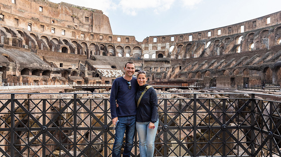 Desvío inesperado a una de las ciudades más fascinantes del mundo: en Roma, Andrea y Mike visitaron el antiguo Coliseo y muchos otros monumentos.