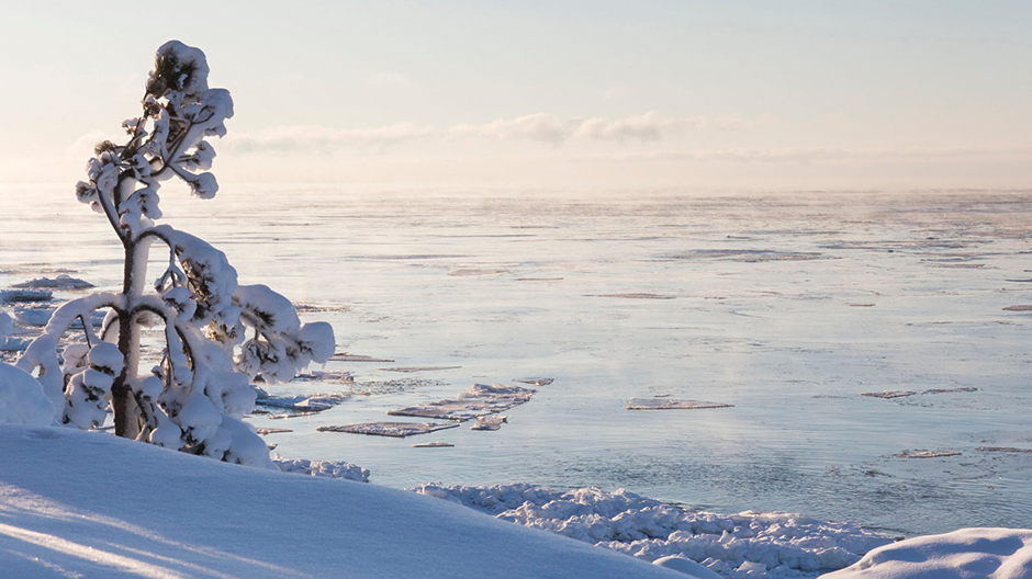Splendide blancheur : les Kammermann se sont souvent retrouvés seuls dans les paysages de rêve du lac Baïkal.