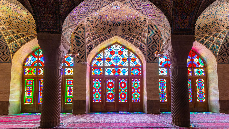 Helse hitte, prachtig mooie Moskeeën:in Iran beleven de cameramannen heel wat waarvan ze voor hun reis gedroomd hadden.