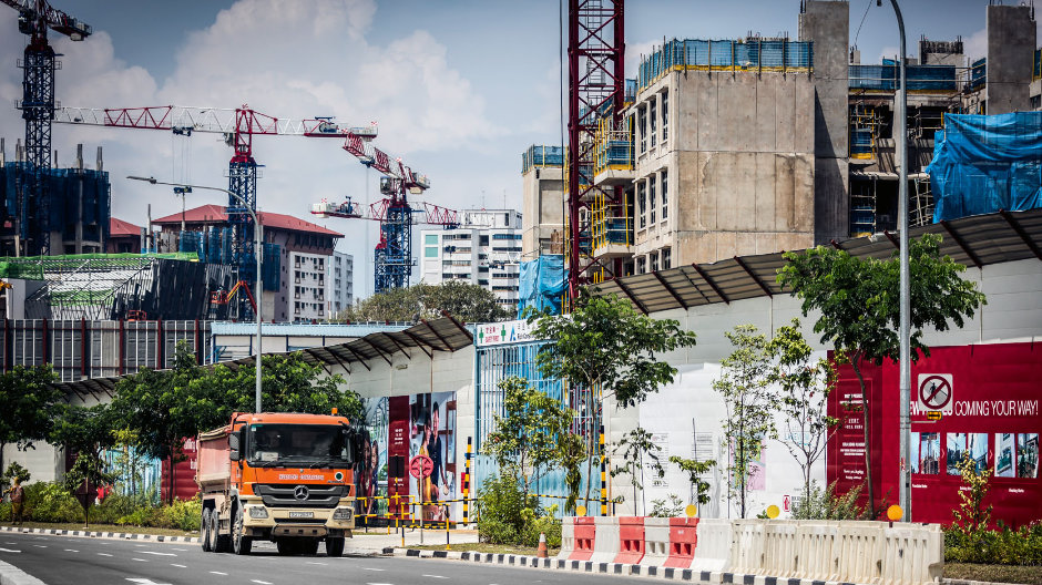 Experts for public building projects. Huationg Global Limited is one of the top-ranking service providers for large infrastructure projects in Singapore.