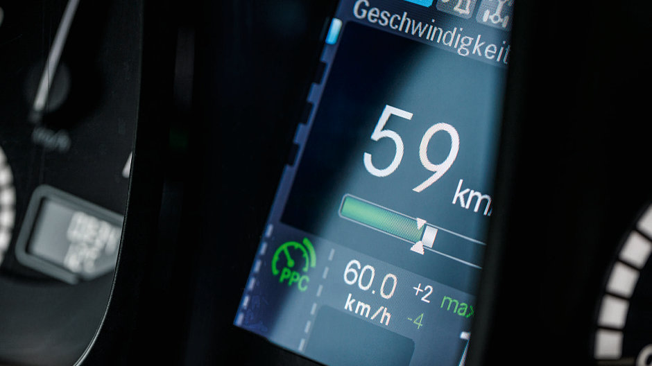 The system now also selects the right speed for regional traffic automatically …